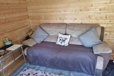 کلبه Glamping Cabin   Great For Hikers   Breakfast Inc!