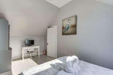 קוטג'' Coastal Lynn Escape W/ Fireplace: 3 Mi To Beaches
