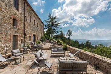 Hostal Monteverdi Tuscany