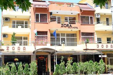 Family Art Hotel Zora