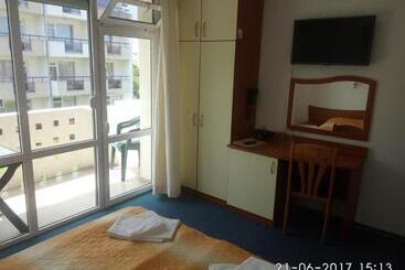 ホテル Saint George Family