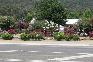 Gatekeepers Traditional Bed & Breakfast