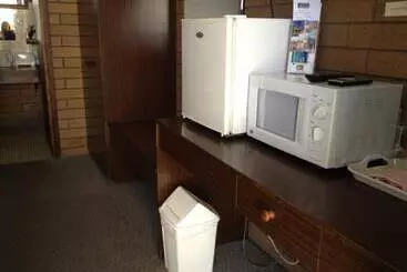 モーテル Rippleside Park Motor Inn