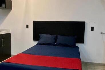 هتل آپارتمان Estudios Rios