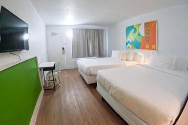 هاستل Impeccably Cozy Hotel Room Developer Inn Express