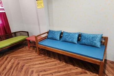 פנסיון Kanglei Guest House