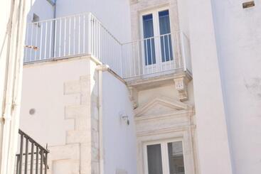 پانسیون Palazzo D Itria   Luxury Holiday