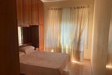 Bed and Breakfast Apartamento Bàsico