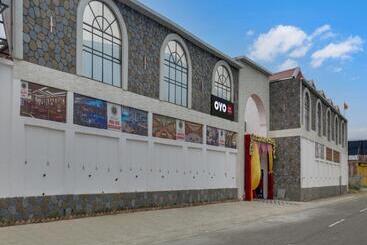 Oyo Shree Ji Hotel & Banquet