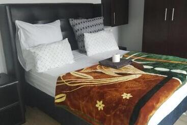 Пансион Ludinz Guest House, Self Catering