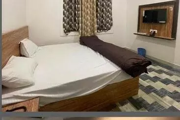 Pension Trimurti Guest House