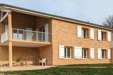 Bed and Breakfast Alix Au Pays Des Pierres Dorées