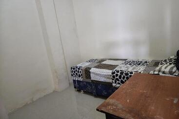 בית מלון כפרי Oyo 93865 Dv Homestay Syariah Kupang