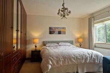 مبيت وإفطار Carraig Ban