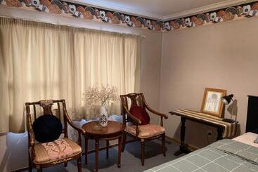 住宿加早餐  King Single Bed For Single