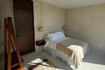 Otel La Calita De Teques