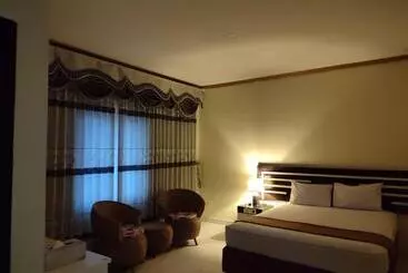 H.v Hotel Bandara