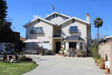 Z S Bed And Breakfast