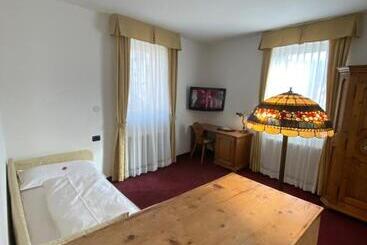 酒店 Folgaria Post