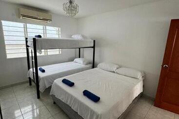 پانسیون Calipso Dive And Pet Center