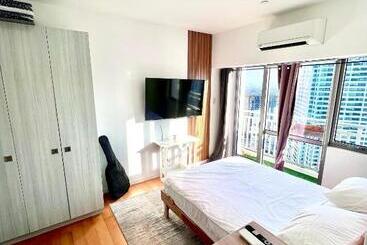 מלון דירות Acqua Private Residences   Iguazu Tower, Mandaluyong   Makati