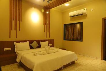 호텔 Iravati Resort