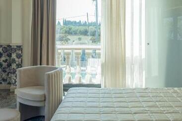 פנסיון Thalos Boutique Home