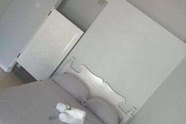 پانسیون Rose Hideaway