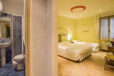 تختخواب و صبحانه Elisart Guest House