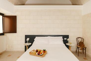 Отель Il Borgo Ritrovato   Albergo Diffuso