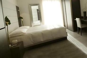 Отель San Lorenzo Chiavenna