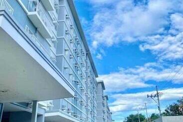 هتل آپارتمان Staycation At Smdc Trees Residences Near Sm Fairview Quezon City By Amaze365