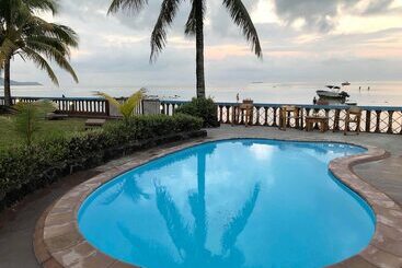 تختخواب و صبحانه Coco Villa