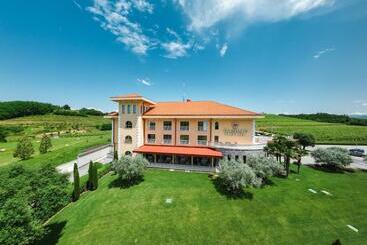 בית מלון כפרי Venko