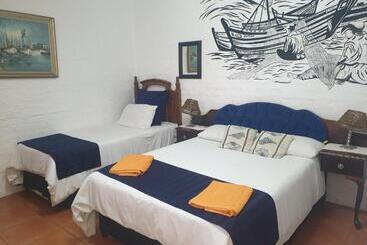 ベッドアンドブレックファースト Deep Blue Guest House