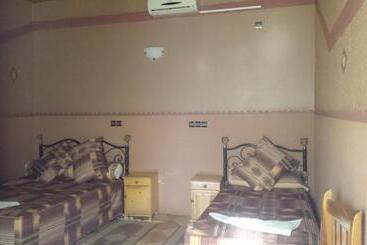 Hotelli Mandar Saghrou Tazakhte