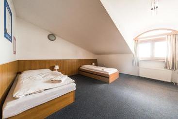 Hotel Penzion Atlas