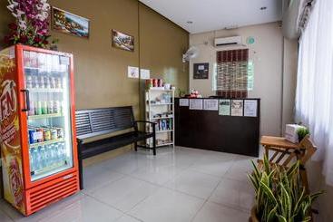 호텔 Cozy Home Inn