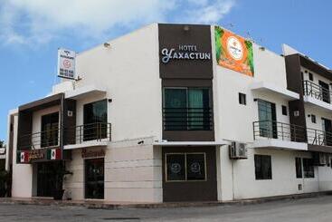 ホテル Yaxactun