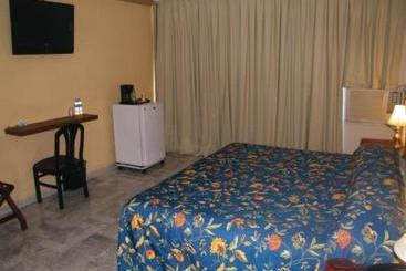 Parque Inn Hotel & Suites