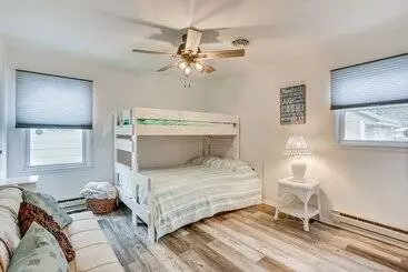 コテージ Cape May Home W/ Deck ~ 2 Mi To Beach!