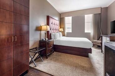 هتل Bluegreen Downtown Nashville