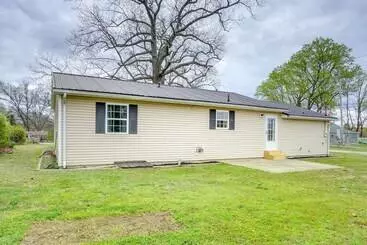 Mökkimajoitus Peaceful Brandenburg Home ~ 6 Mi To Ohio River!