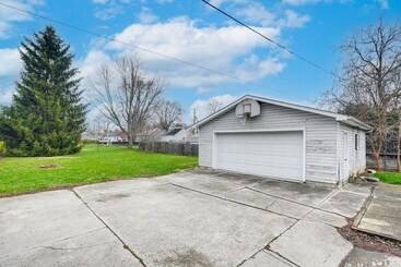 Landhus Warm, Bright Upper Sandusky Home: Walk To Downtown