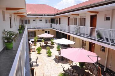 Sandton Hotel Kasese