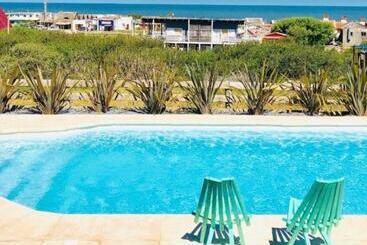 Unique Hotel & Suites