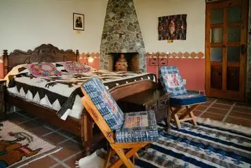 هتل Y Café La Casa Del Mundo