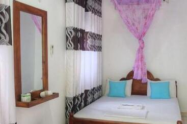 Bed and Breakfast Golden Rainbow Guest House