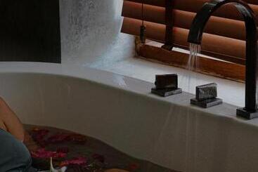 Cardamon Hotel Nilaveli