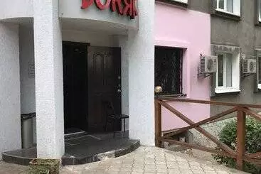 هتل Znannya
